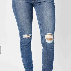 Judy Blue Skinny Jeans Blue Distressed